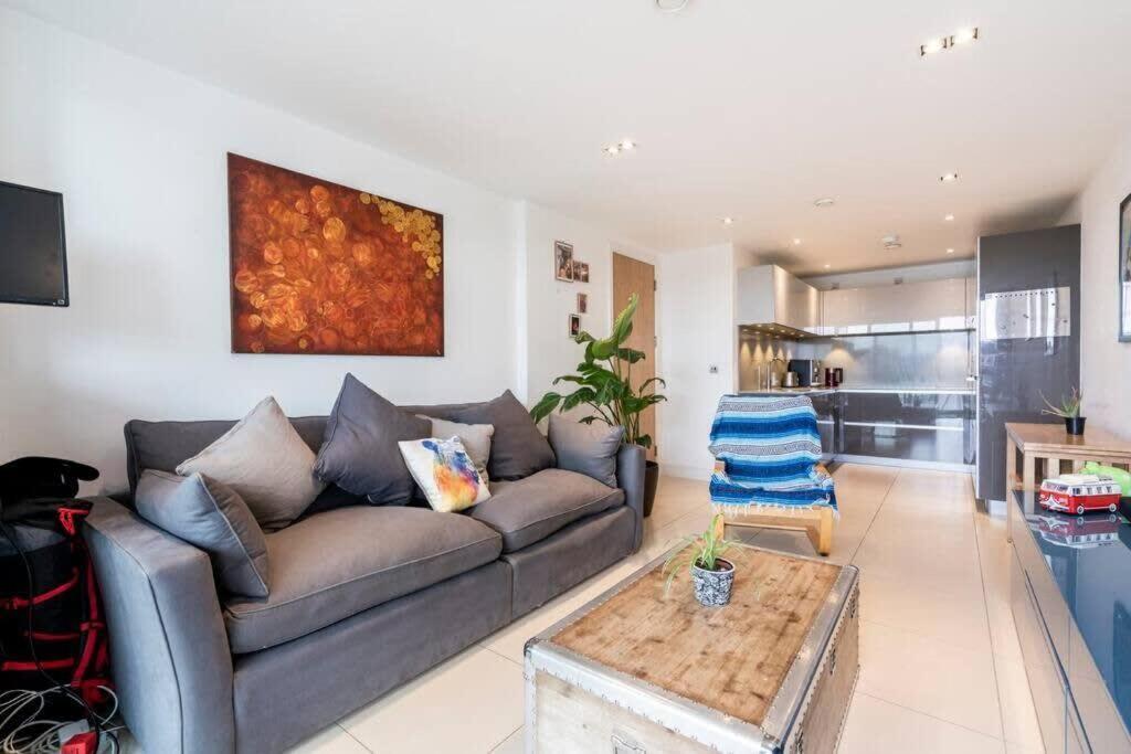 1 Bedroom Penthouse Flat In East London Eksteriør billede